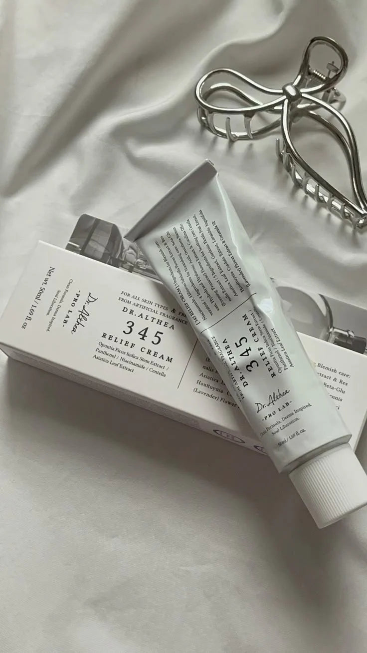Gentle Vegan Skincare Cream Featuring Hyaluronic Acid & Rose Scent